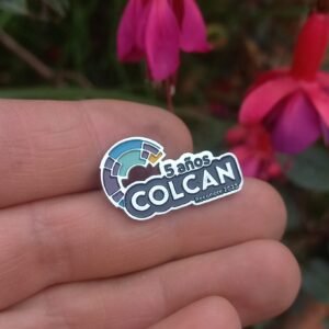 Pin empresarial personalizado con esmalte multicolor y logotipo